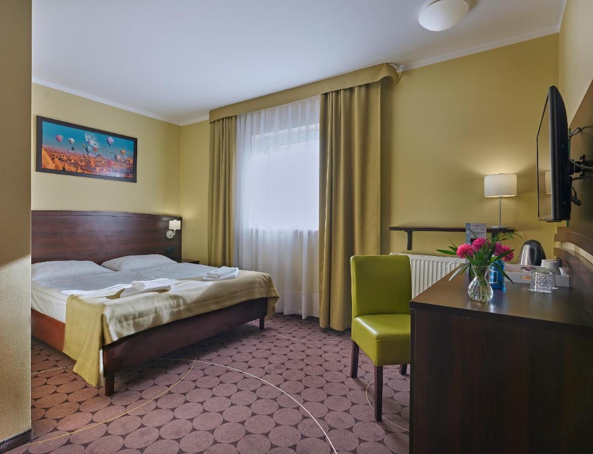 Aparthotel Lumen Krakow Bagian luar foto