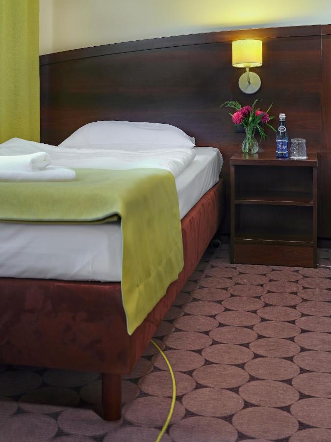 Aparthotel Lumen Krakow Bagian luar foto