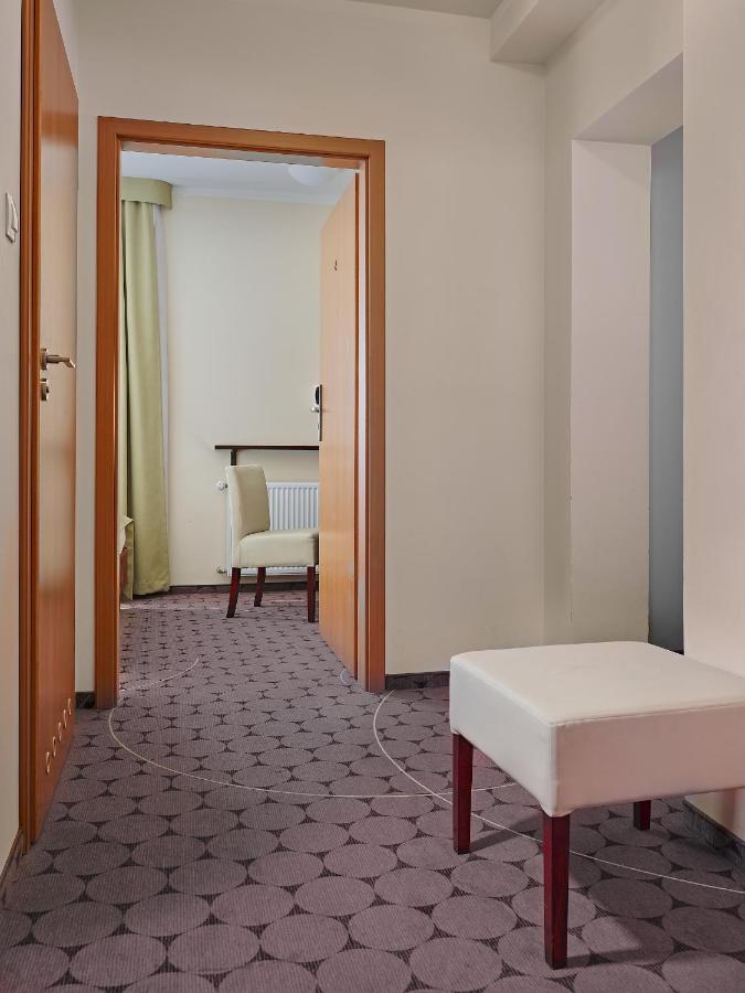 Aparthotel Lumen Krakow Bagian luar foto